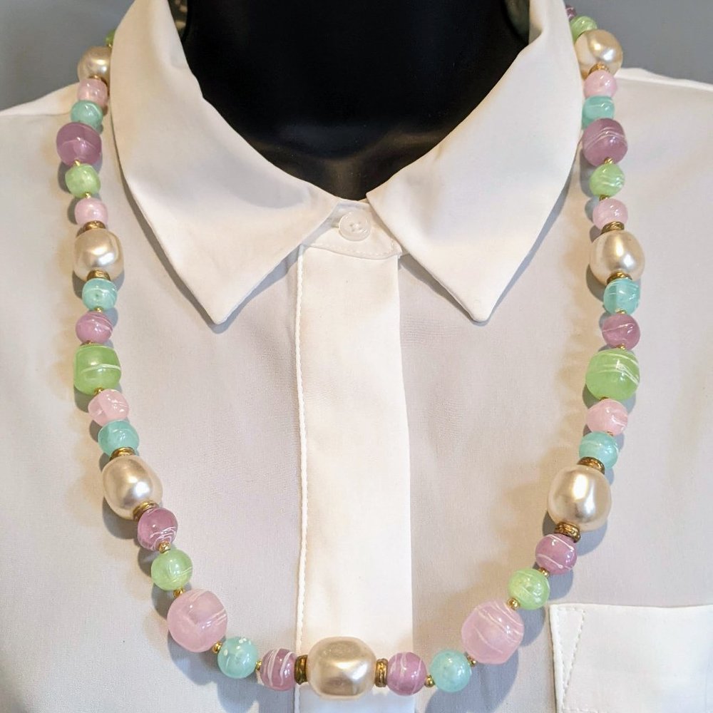 Pastel Beaded Necklace 14 in